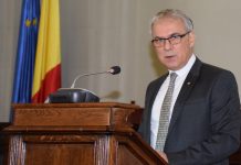 La poarta Marii Istorii: Academicianul Marius Andruh, fiu al satului Smeeni, candidează la președinția Academiei Române